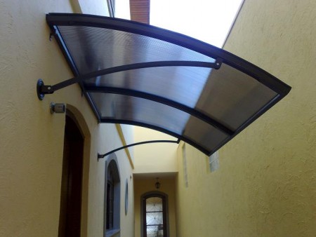 obertura em policarbonato tipo alveolar. Personalizado . 